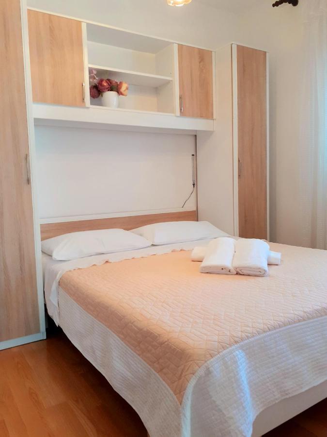 Open Sea Apartmani Grebaštica Esterno foto